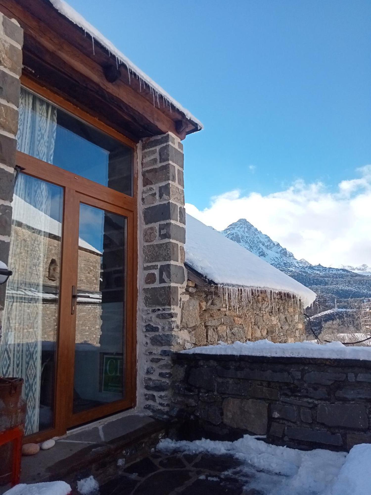 Suite En Cuadra Pajar, Casa Rural Hoz de Jaca 外观 照片